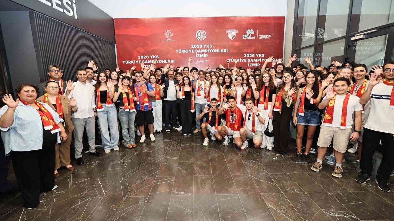 İzmir’in gençliği ülkenin en büyük umudu