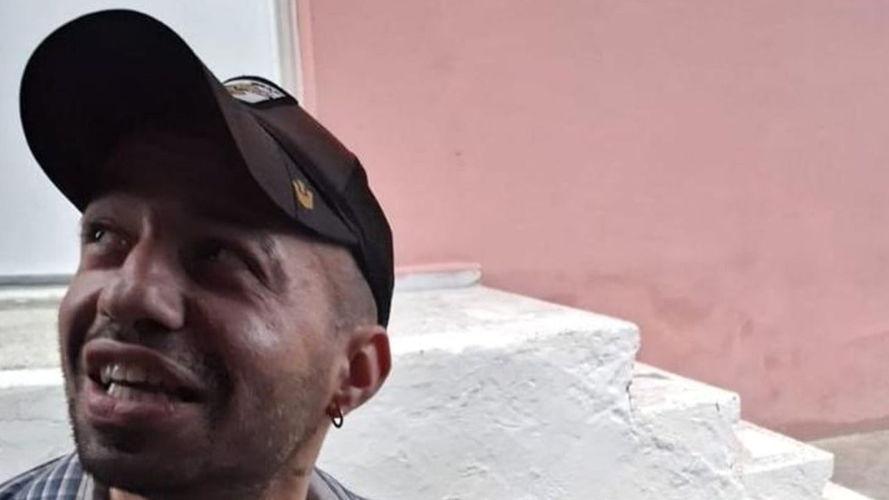 İzmit'te motosiklet kazasında yaşamını yitiren sürücü son yolculuğuna uğurlandı