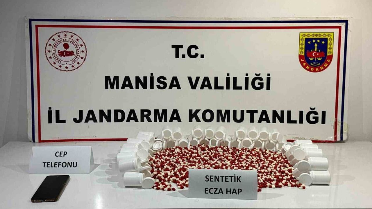 Jandarma iki ilçede uyuşturucu operasyonunda binlerce sentetik hap ele geçirdi