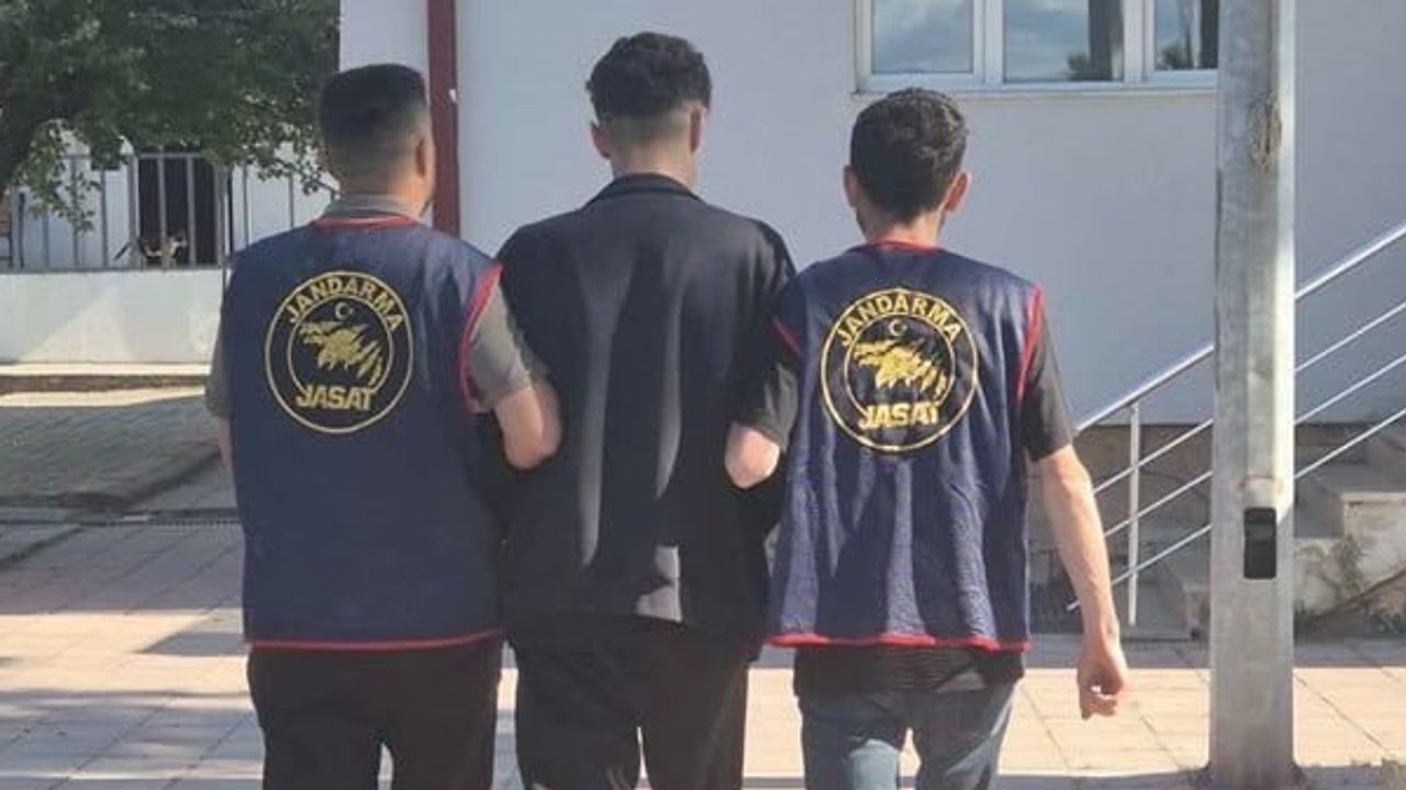 Jandarma takipleri sonucu farklı suçlardan kesinleşmiş cezaları olan 7 kişi tutuklandı