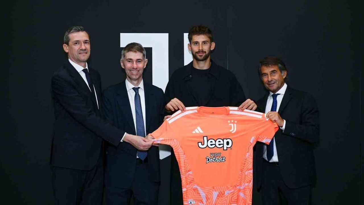 Juventus kaleye deneyimli İtalyan eldiveni kattı