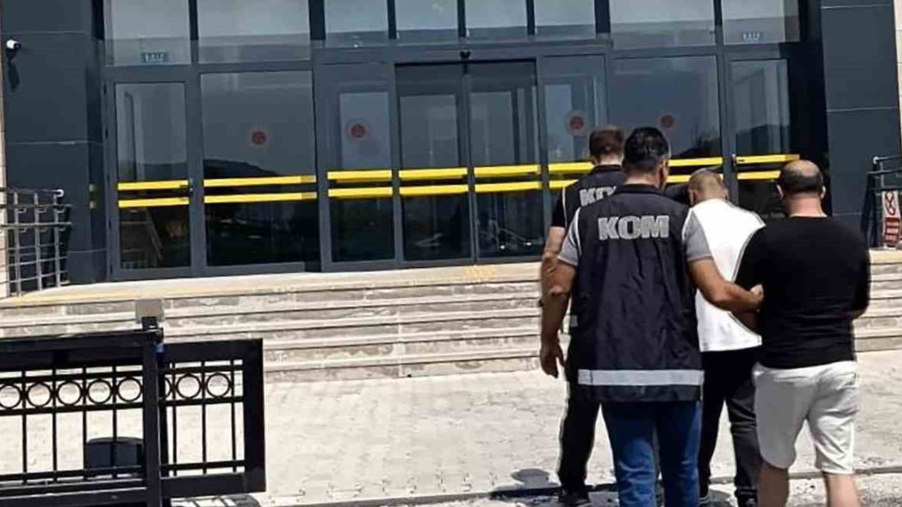 Kaçak makaron imalatına darbe: iki kişi tutuklandı