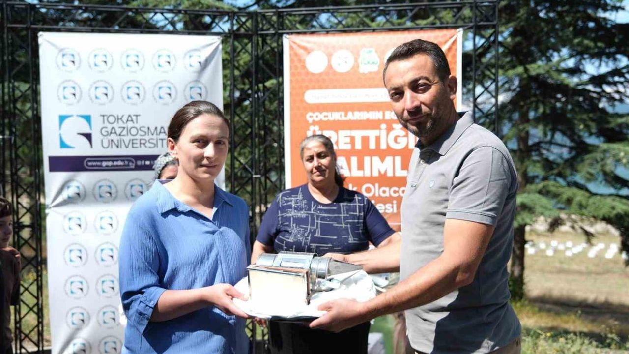 Kadın çiftçilere arıcılıkla gelir ve eğitim desteği