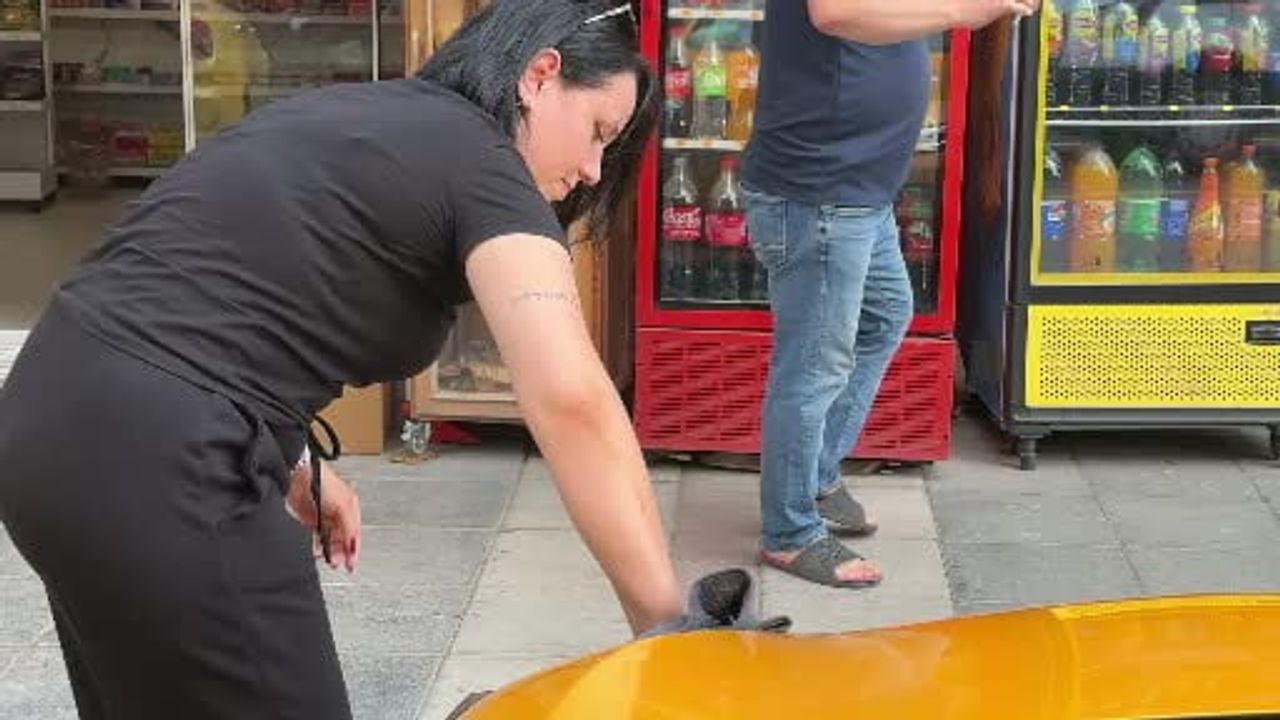 Kadın taksi şoförü Adapazarı'da önyargıları kırıyor