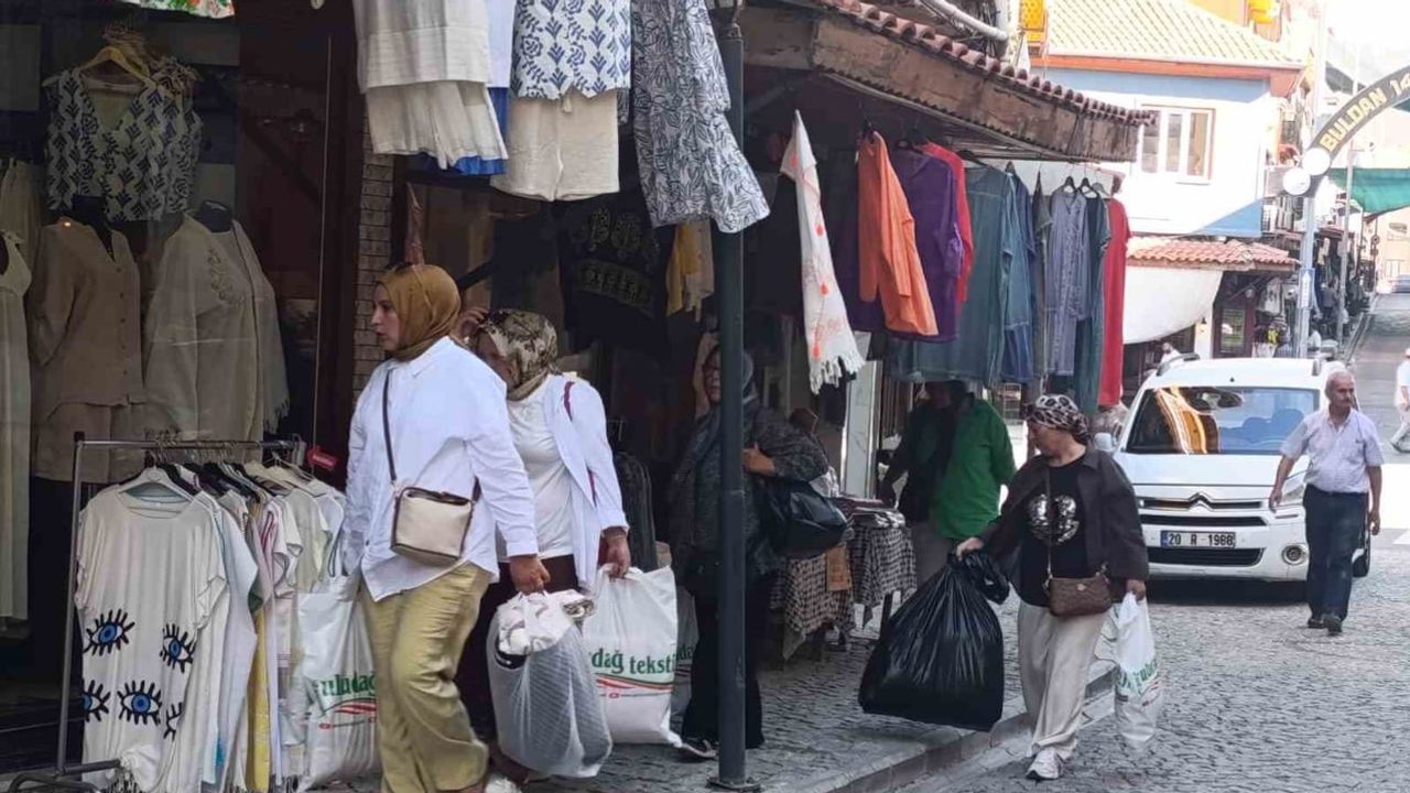 Kadınların Buldan gezisi ilçeye can ve gelir getirdi