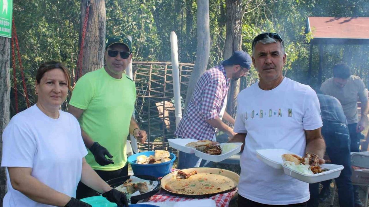Kafkas derneği mahalli grubu Şerefiye'de kültür ve doğayı bir araya getirdi