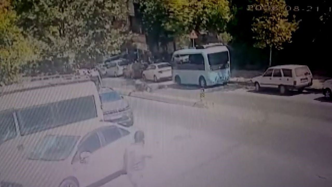 Kağıthane'de yaya çarpması kamerada: 76 yaşındaki adam hastanede hayatını kaybetti