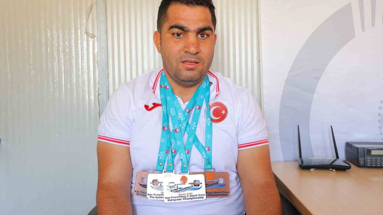 Kahramanmaraşlı sporcu Ayhan Kaya 4 madalyayla Avrupa şampiyonasında öne çıktı