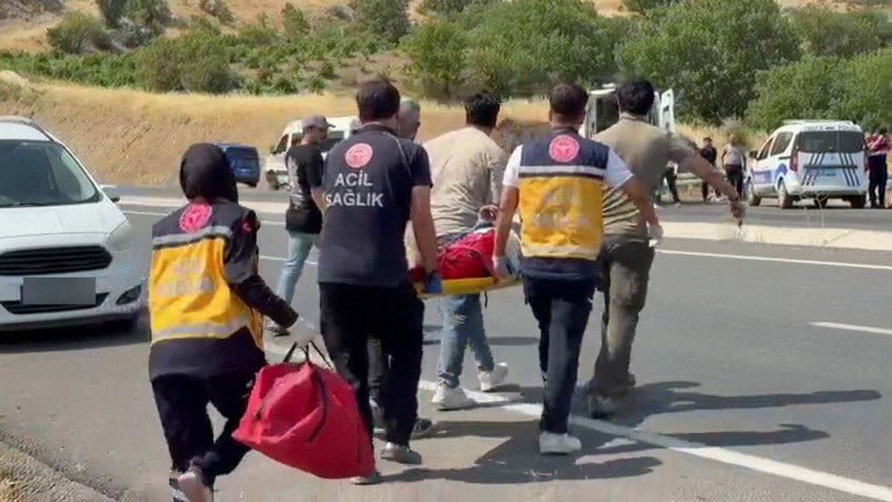 Kahta'da kovalamaca bariyerlerde son buldu: iki şüpheli yakalandı