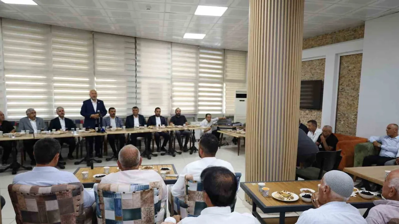 Kahta'da muhtarlarla çözüm odaklı istişare
