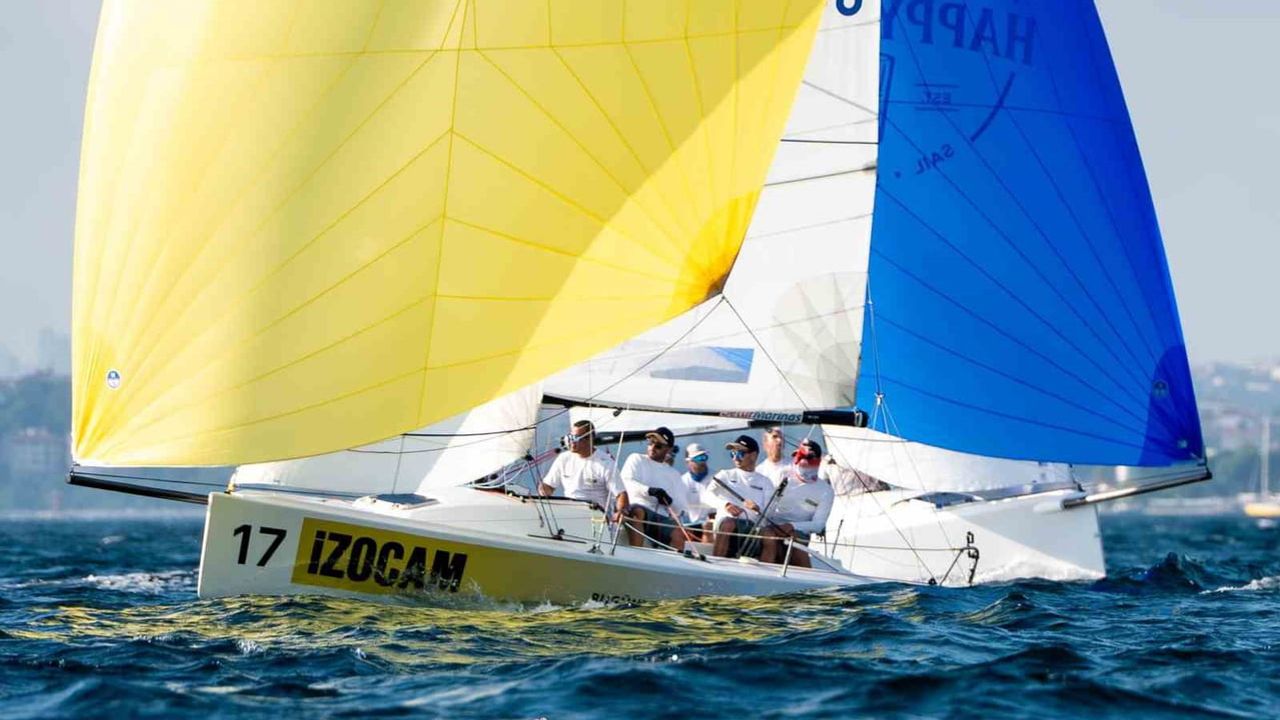 Kalamış'ta J70 taktik savaşı: Team Nautique önde