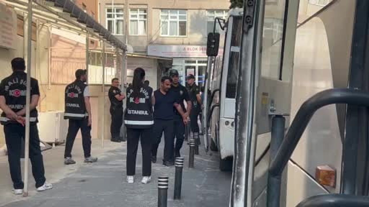 Kamu kaynakları iddiası: Kuşadası soruşturmasında 14 kişi tutuklandı