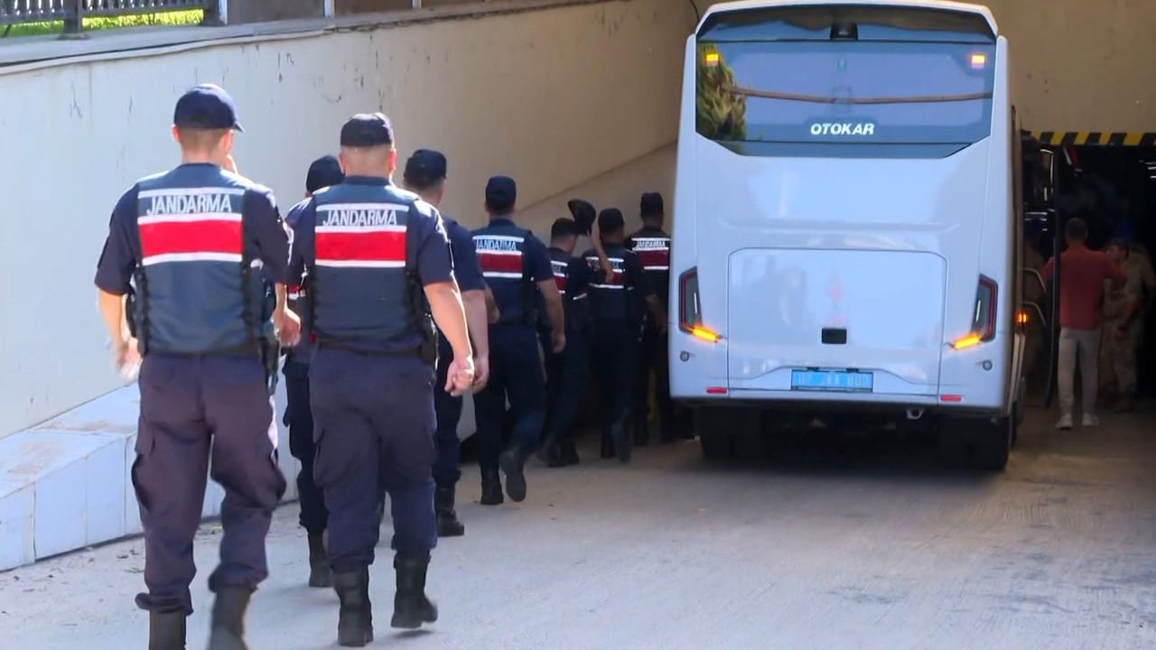 Kamu taşınmazlarında usulsüzlük iddiası: Kemer'de 21 şüpheli adliyeye sevk edildi