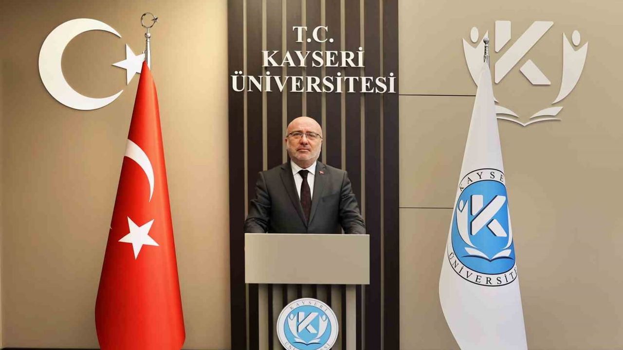 Kandil gecesinde merhamet ve kardeşlik çağrısı: Kayü rektöründen mesaj