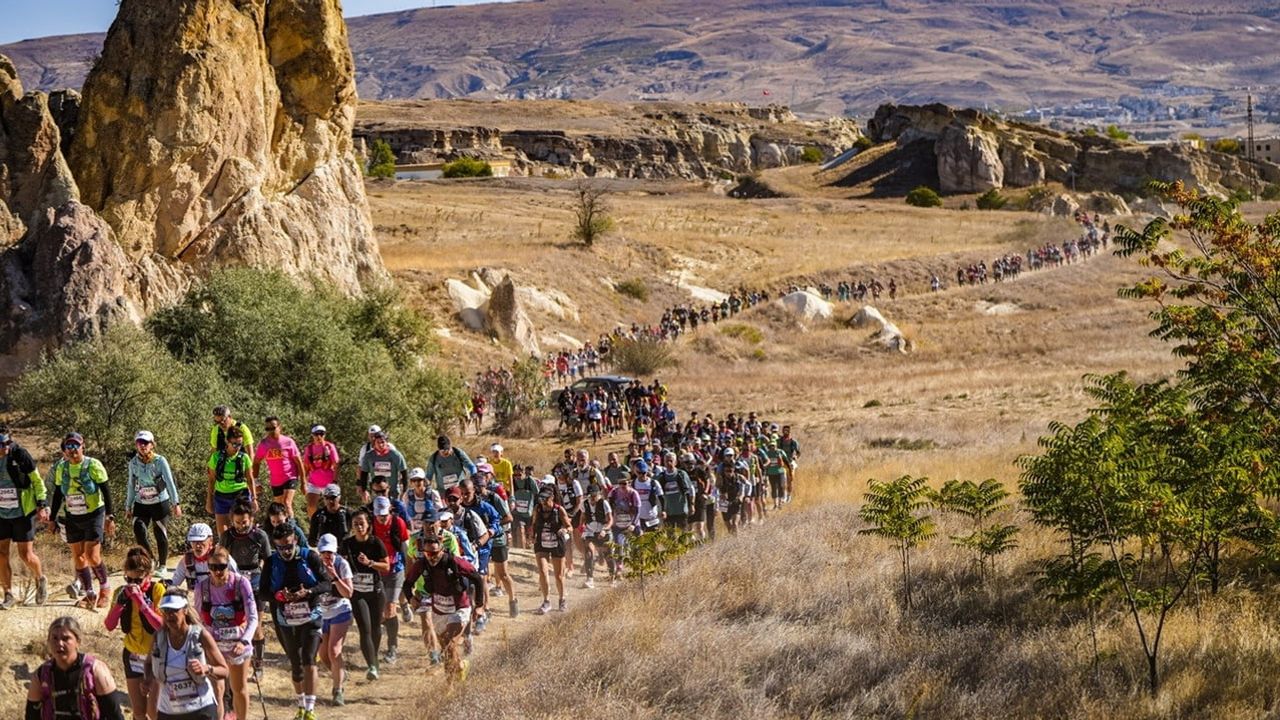 Kapadokya'da sonbaharın dayanıklılık sınavı: Salomon Cappadocia Ultra Trail başlıyor