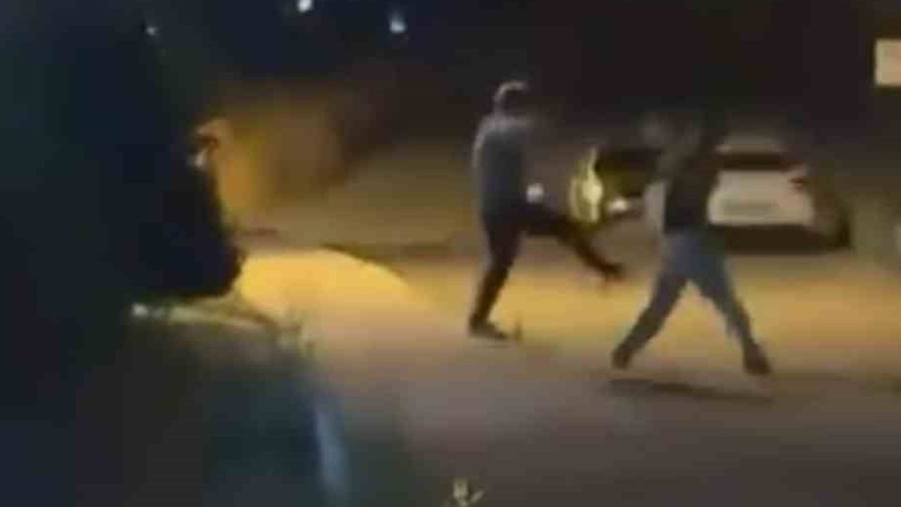 Karabük'te 'oğlum yazdı' iddiası sokak ortasında kavgaya dönüştü