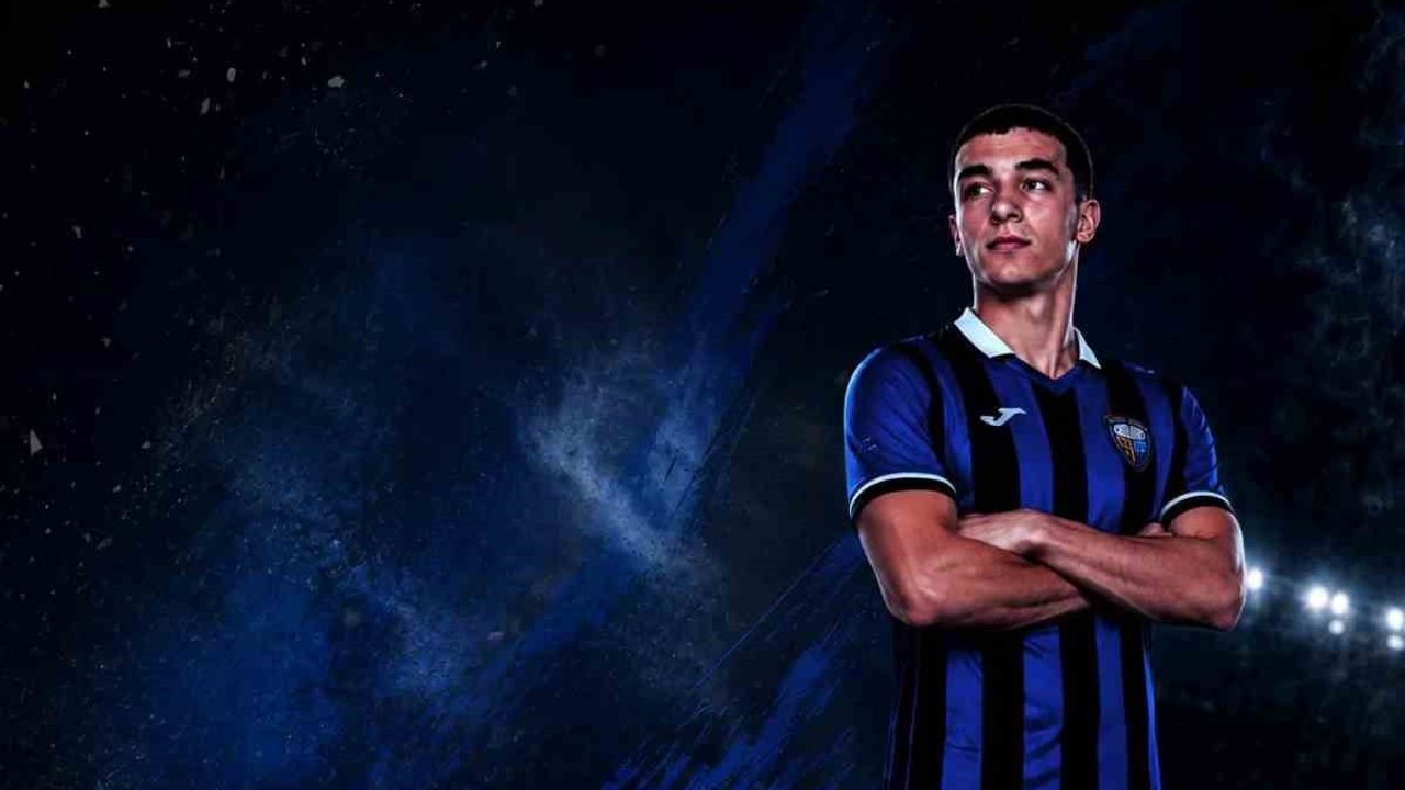 Karacabey Belediyespor Bursaspor'dan gelen gençlere 5'er yıllık sözleşme verdi