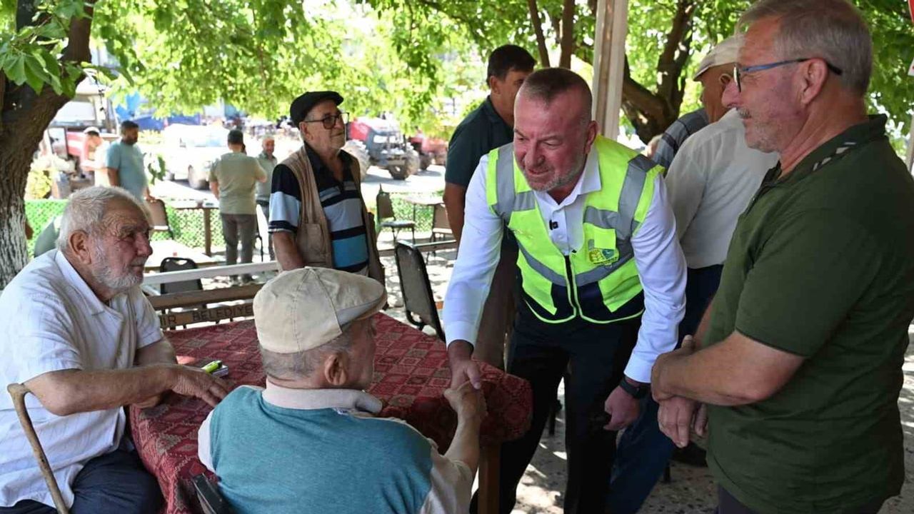 Karacabey'de eski okul lojmanı kontrollü şekilde yıkıldı