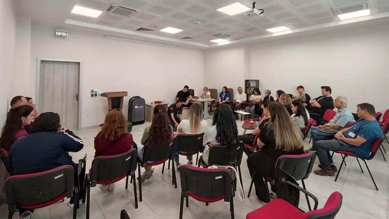 Karacasu'da acil müdahale güçlendiriliyor: hastane personeline cpr eğitimi