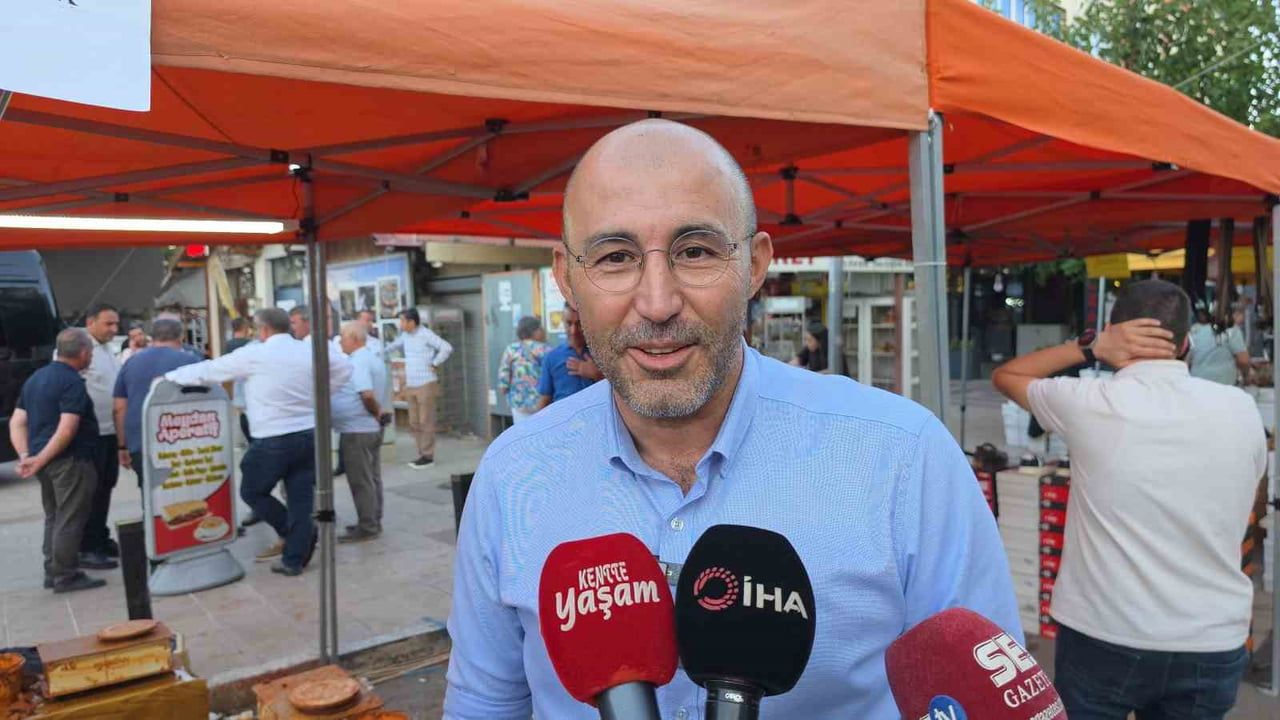 Karacasu'da protokolü ağartan kırmızı toprakla çömlek atölyesi