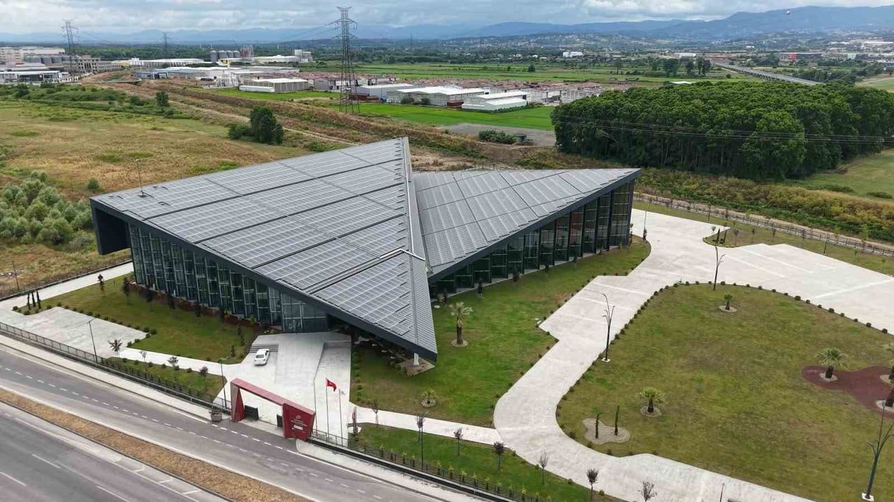 Karadeniz'in en büyük bilim merkezi ve planetaryumu hizmete hazırlanıyor
