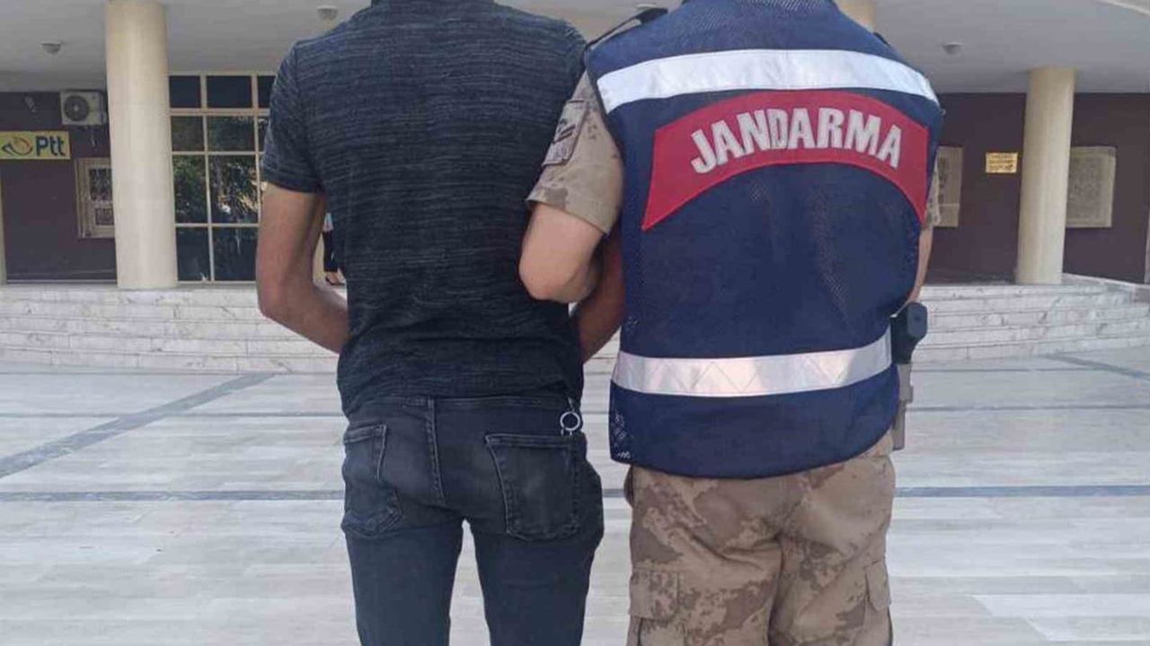 Karaköprü'de 6 yıl 10 ay 15 gün cezası kesinleşen hükümlü jandarma operasyonuyla yakalandı