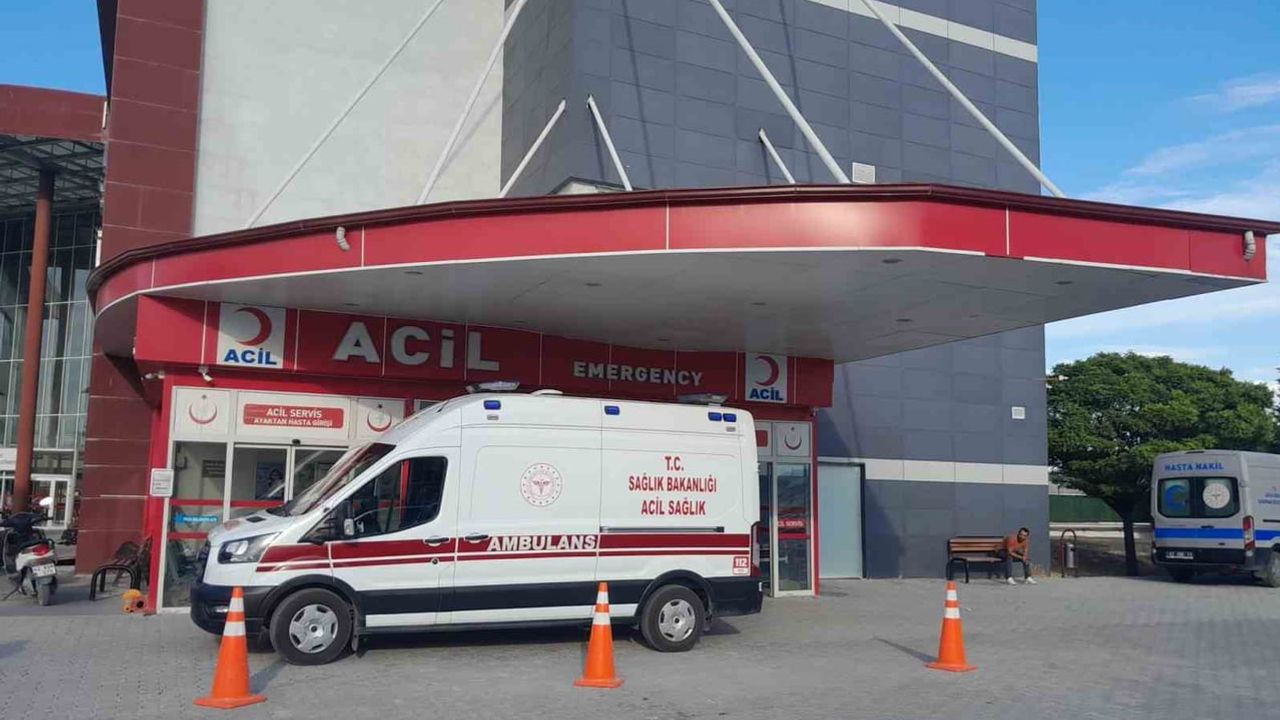 Karapınar'da kavşakta çarpışma: elektrikli motosiklet sürücüsü yaralandı