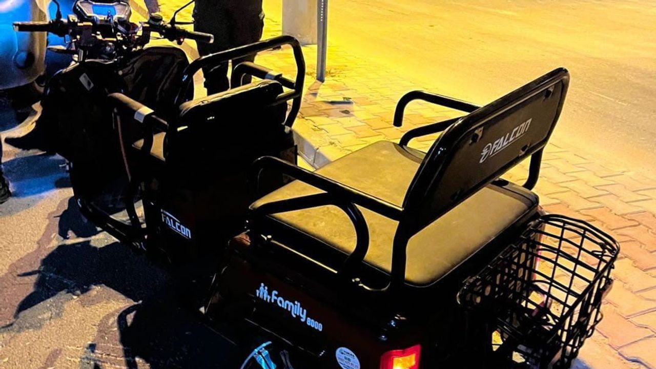 Karapınar'da otomobil ile üç tekerlekli motosiklet çarpıştı: 2 yaralı