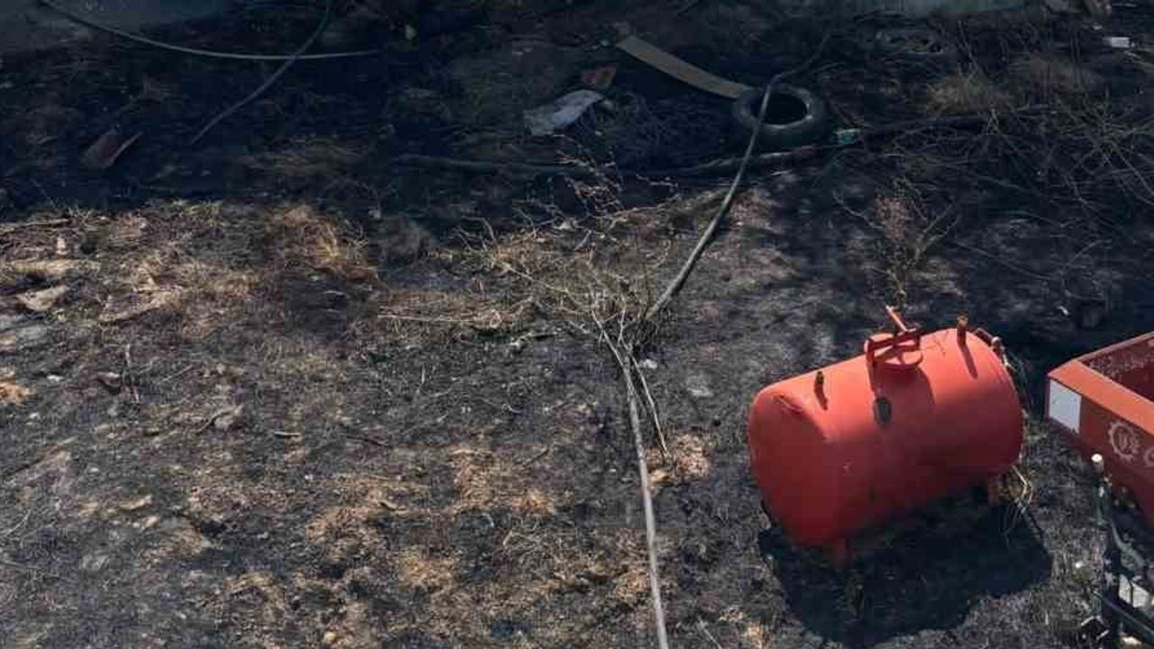 Karayusuflu yakınlarında anız alevleri ormana sıçradı, ekipler havadan ve karadan müdahale ediyor