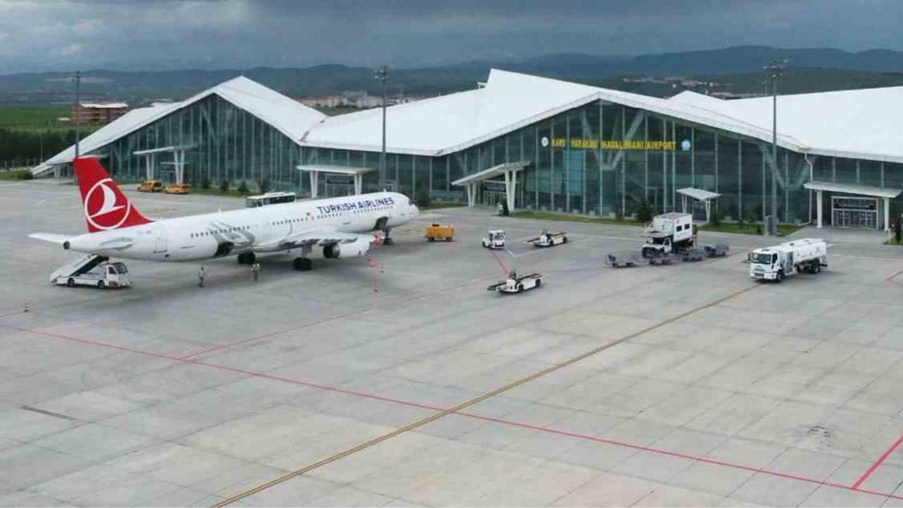 Kars Harakani Havalimanı yaz trafiğinde 7 ayda 365 bin 939 yolcuya ulaştı