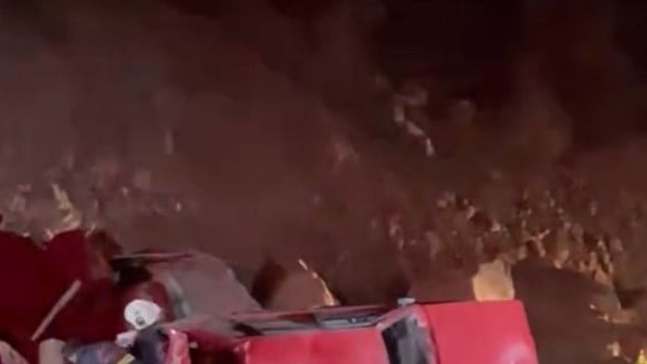 Karşı yöne yol vermek isterken yoldan çıkan araç 200 metrelik uçurumdan düştü