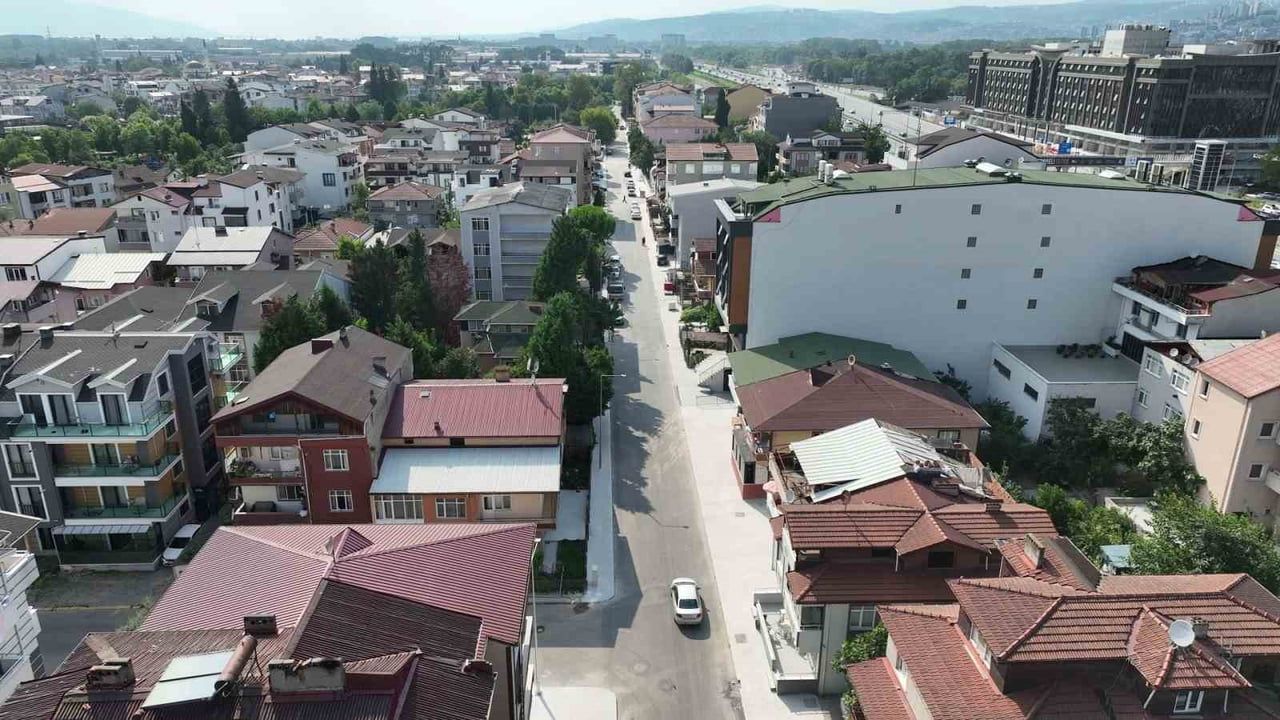 kartepe’de 27 cadde ve sokakta üstyapı çalışmaları tamamlandı