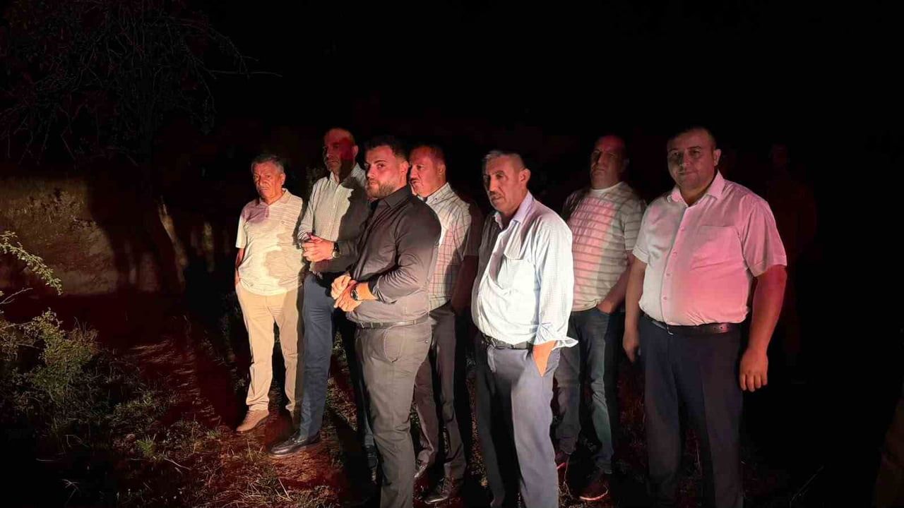 Kastamonu'da samanlık alevlere teslim oldu: bin 200 balya kül oldu