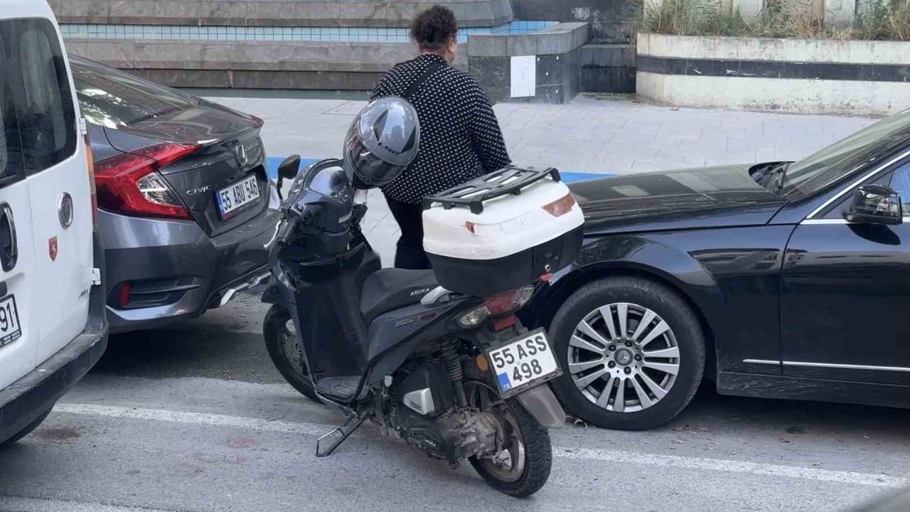 Kavşakta manevra sonucu motosiklet sürücüsü yaralandı
