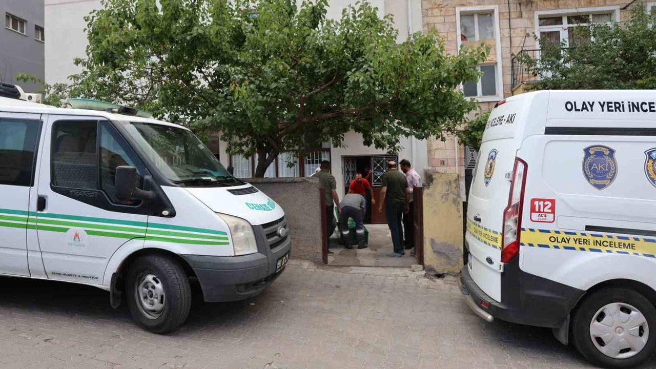 Kayıp olarak aranan Atakan Köylü evinde ölü bulundu