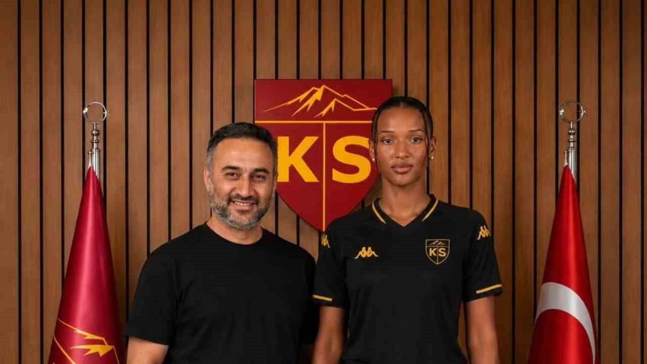 Kayseri'de hücum hattına uluslararası takviye Laurie-Ann Moise