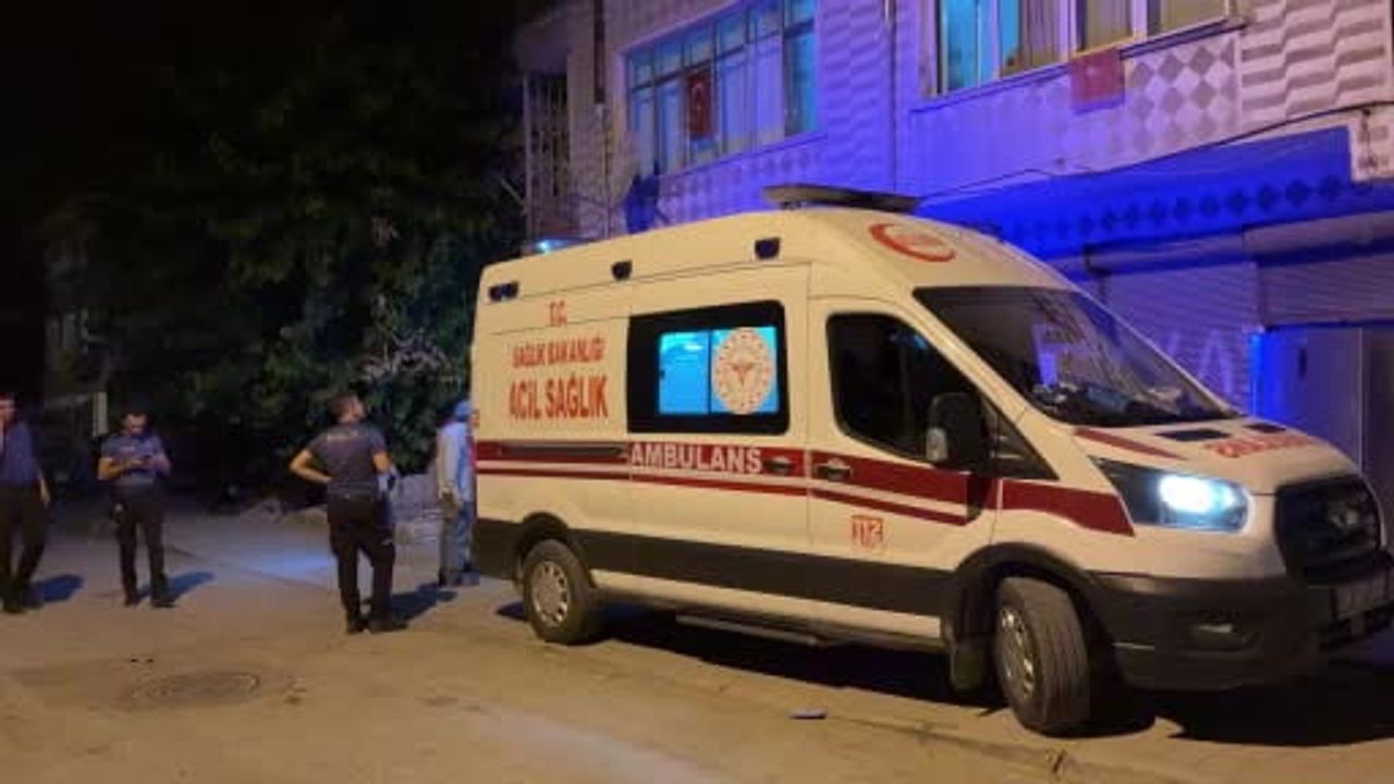 Kayseri’de ipten indirilen kişi hastaneye kaldırıldı