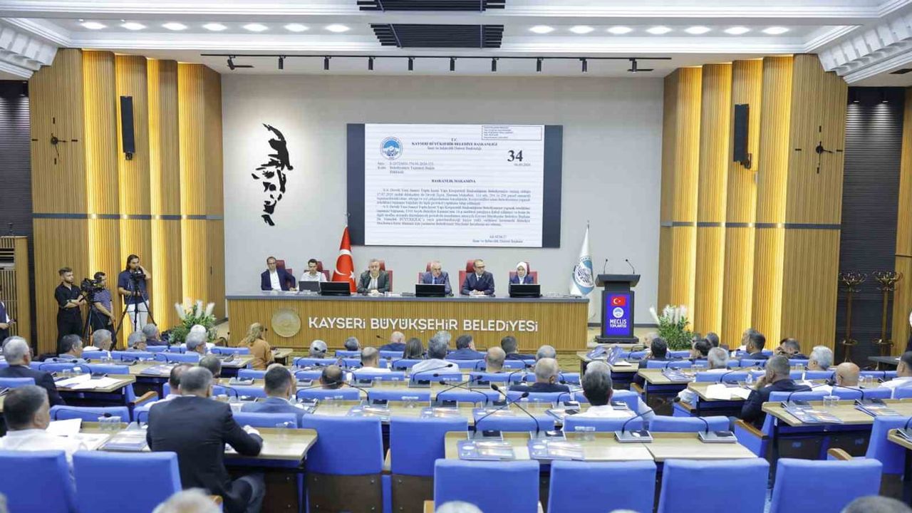Kayseri'de meclis 76 maddeyi görüşerek kentin önceliklerini netleştirdi