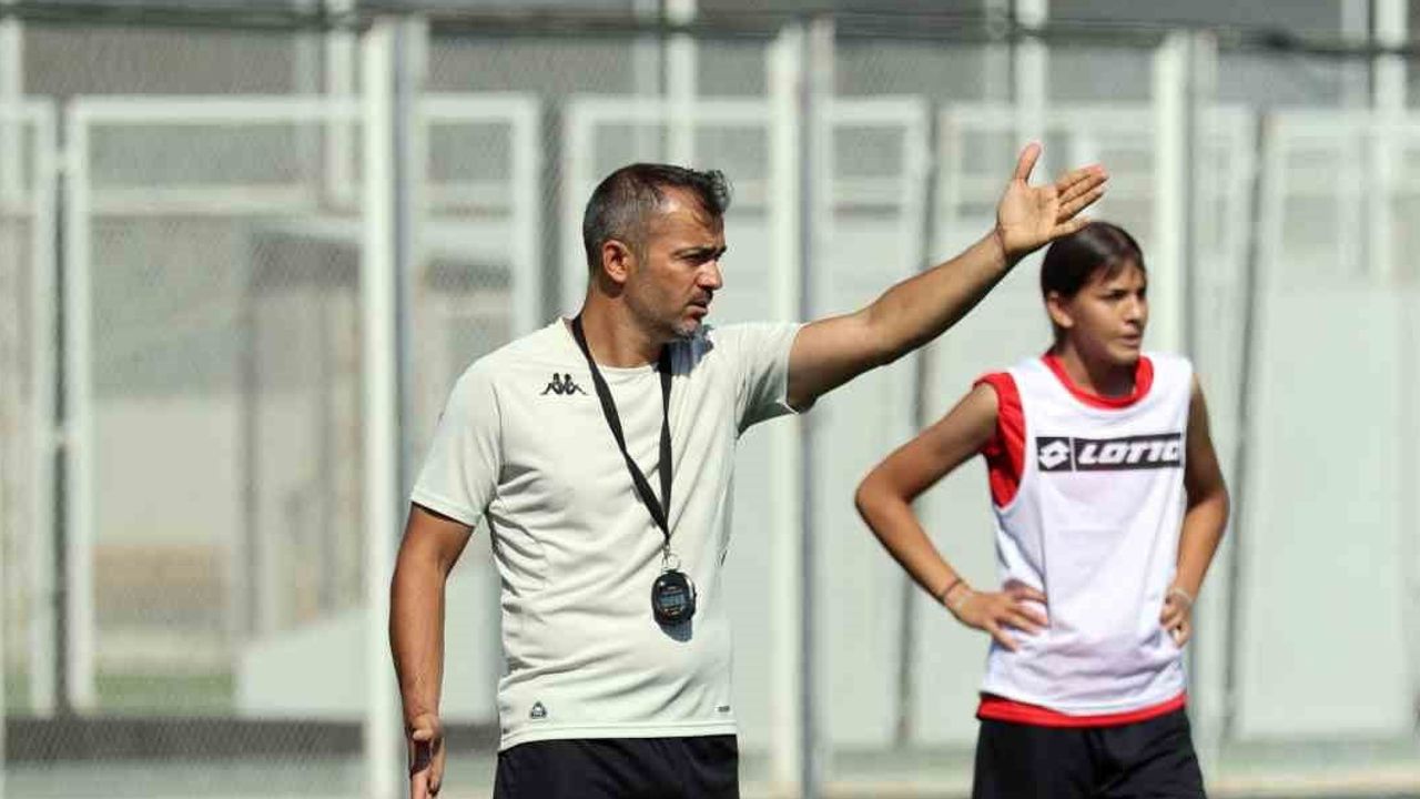 Kayseri Kadın FK yeni sezona evinde Sultanbeyli Gücü FK sınavıyla başlıyor