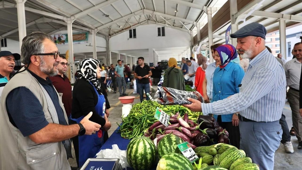 Kayseri'nin aracısız organik köprüsü: yüzde 100 ekolojik pazar açıldı