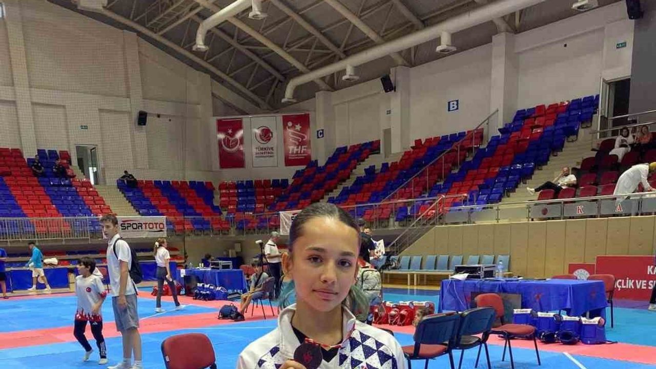 Kayserili taekwondocular ANALİG Türkiye şampiyonasında zirveye çıktı