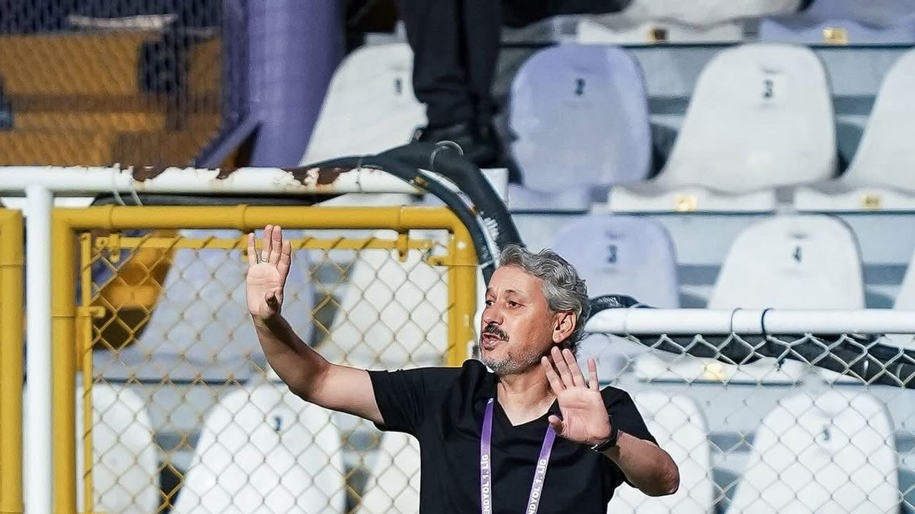 Kayserispor'da Gerin: 3'te 3 sevincini temkinli adımlarla büyütüyoruz