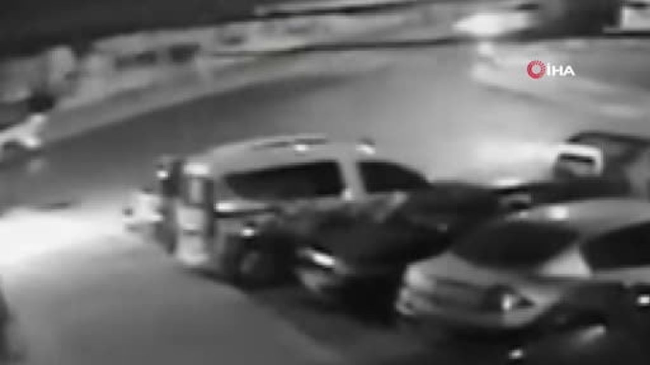 Kaza anı güvenlik kamerasında: motosiklet sürücüsü metrelerce sürüklendi