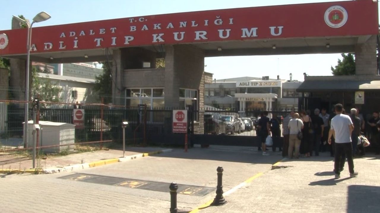 Kaza kurbanı polis memurunun cenazesi Adli Tıp Kurumu'ndan aileye teslim edildi