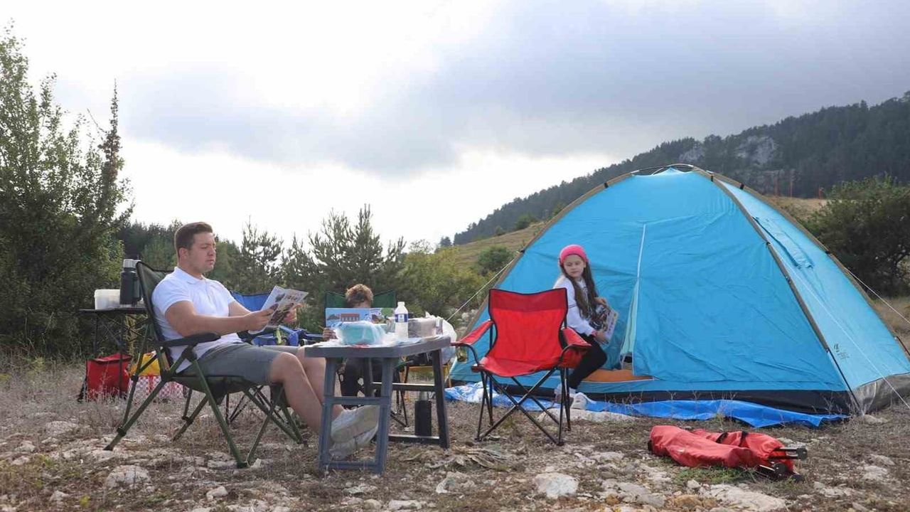 Keltepe'de gece kampı ve teleskop kuyrukları: Perseid'i 3 bin kişi izledi
