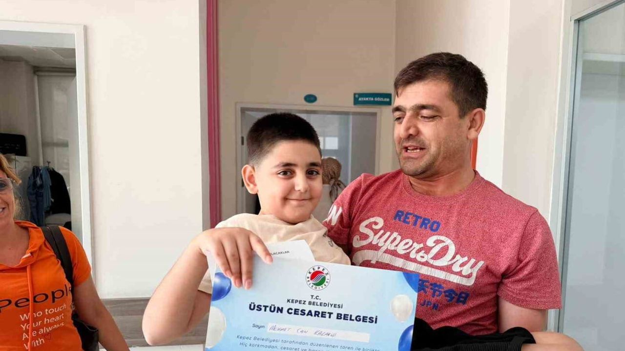 Kepez'te 500 çocuğa hijyenik sünnet uygulaması ve 'üstün cesaret belgesi'