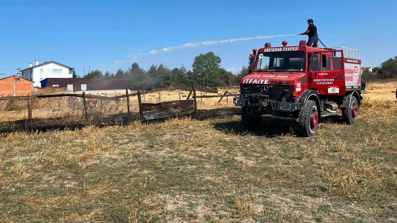 Kereste fabrikası yakınında çıkan ot yangını Dörtdivan'da tesise sıçramadan söndürüldü