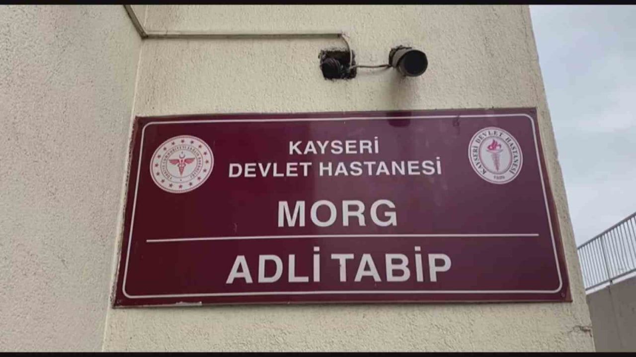 Kılıçaslan Mahallesi'nde kavgada 6 yerinden bıçaklanan kişi hayatını kaybetti