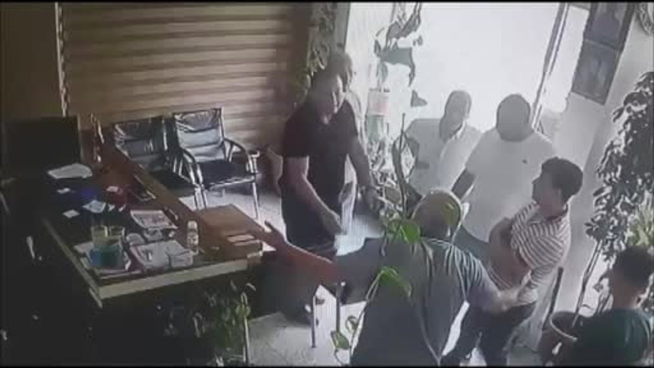 Kilis belediye başkanı Bilecen muhtarın kaydına itiraz etti ve suç duyurusuna hazırlanıyor