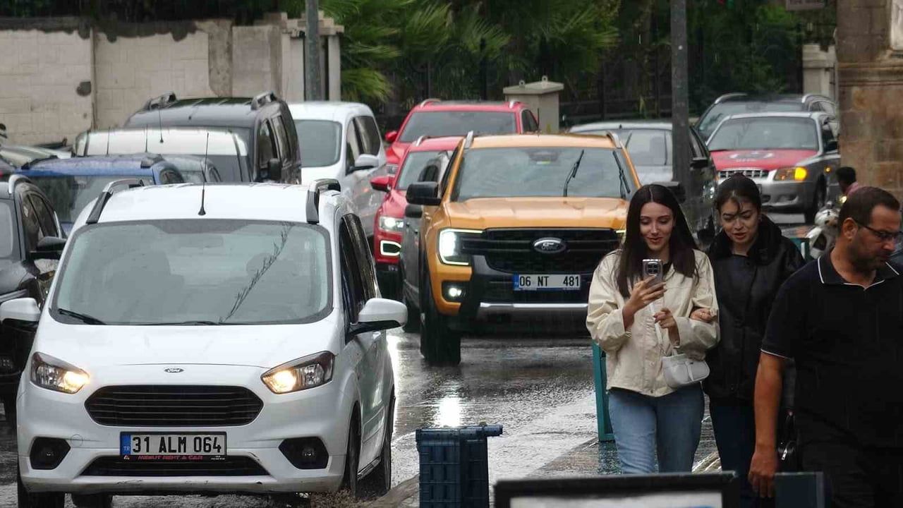 Kilis sabahında yağmur ve sis yaşamı etkiledi